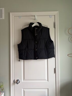 LOFT Black Quilted Puffer Vest